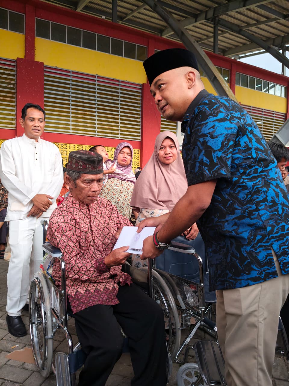 PEMBERIAN BANTUAN ALAT KURSI RODA, KAKI PALSU DAN TONGKAT KRUK - 20260930123220